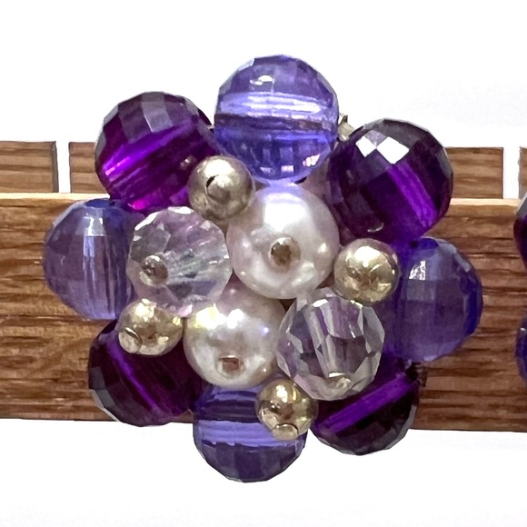 Amazing vintage purple cluster clip on earrings - Picture 3 of 8